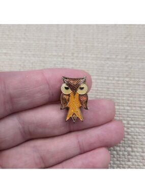 Wise Owl Animal Nature Pin A7671